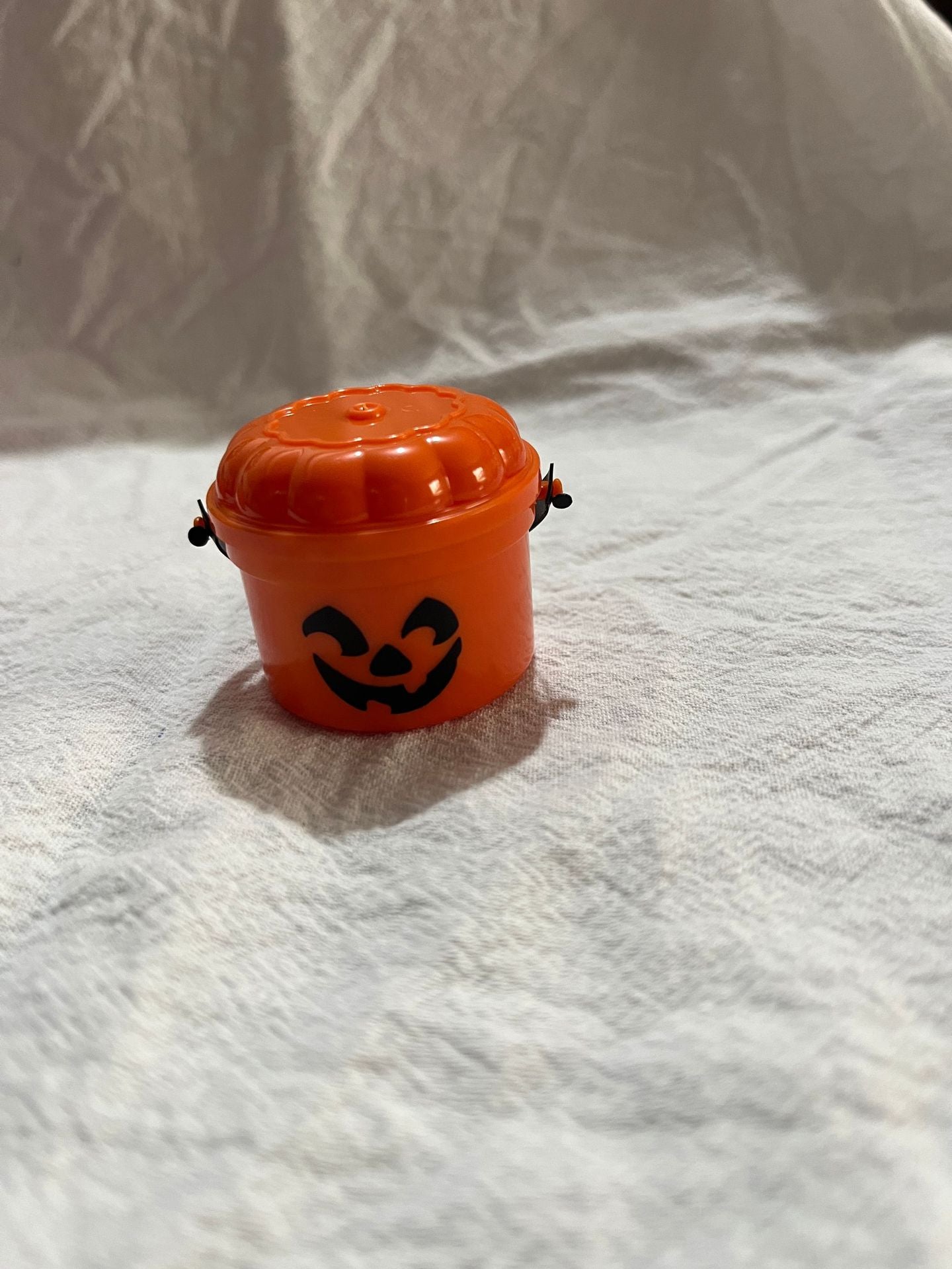 🔥Skumle mini-bøttefigurer(Kjøp 2 få 1 gratis)