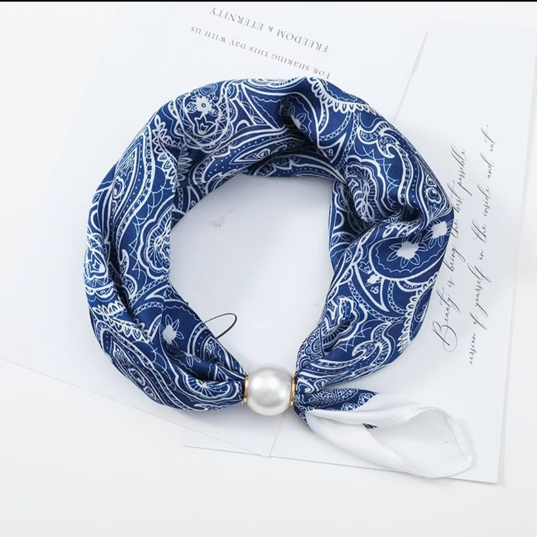🧣 Oansträngd glamour: Påsnäppbar pärlhalsbandsscarf ✨