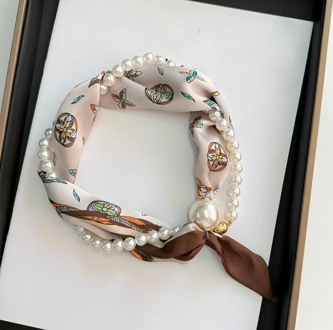 🧣 Oansträngd glamour: Påsnäppbar pärlhalsbandsscarf ✨