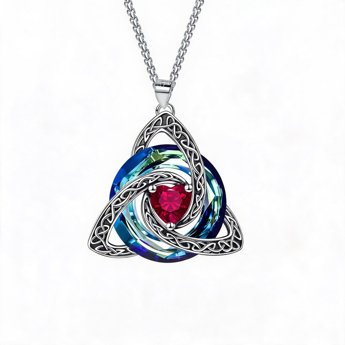✨ Halsband med födelsesten och keltisk treenighetsknut – en betydelsefull symbol för kärlek och samhörighet 🍀