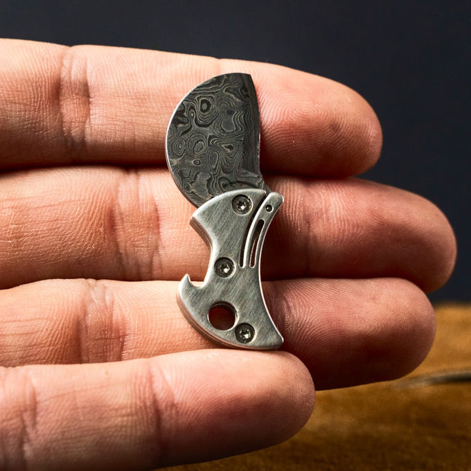 Mini kompakt flasköppnare och EDC-skärare i titan
