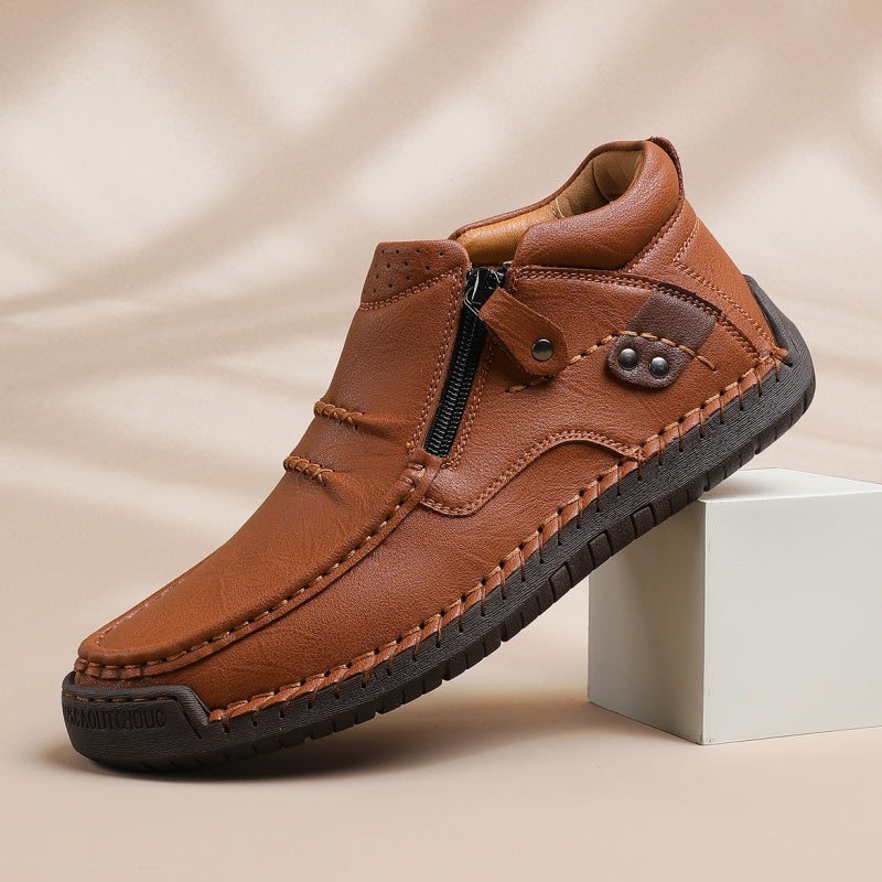 ⏰Tidsbegränsad rea 50 % RABATT - Handgjorda herrstövlar i premiumläder med slip-on-funktion – Bred tå, stöd för hålfoten, vattentäta, tryckavlastande, halkfri sula för vardagsbruk, resor och utomhusbruk