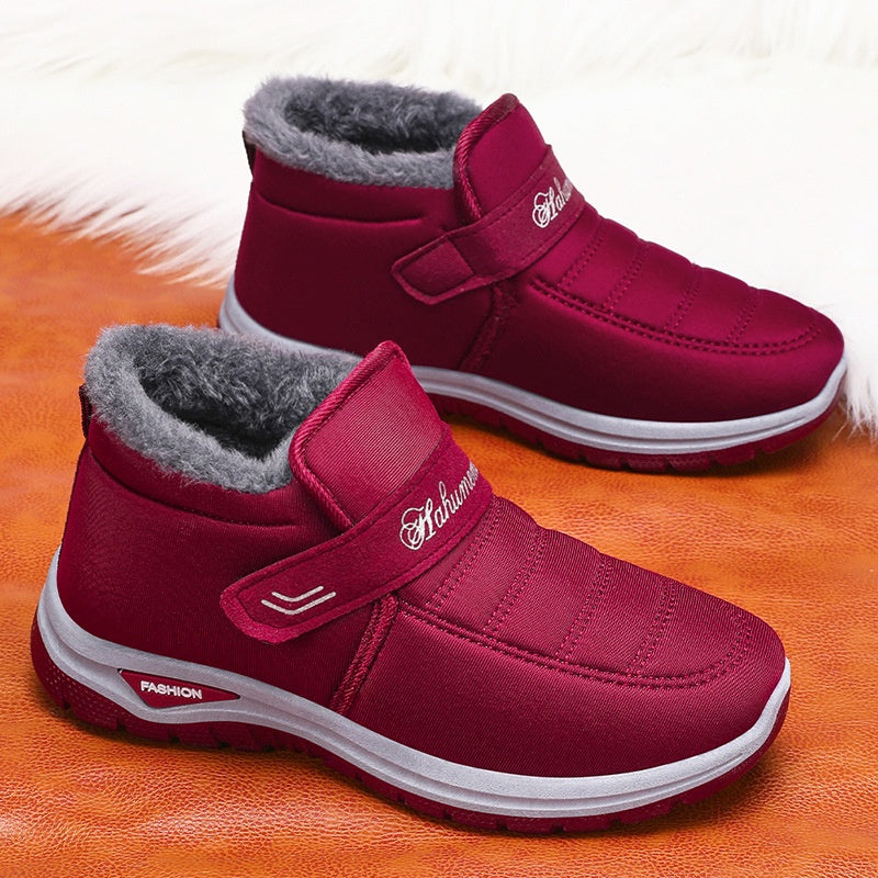 Halkfria vintervarma slip-on-sneakers