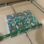 Roligt Julklappspapper med Siffermönster