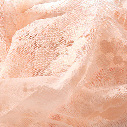 Sexiga andningsbara spetstrosor i plusstorlek