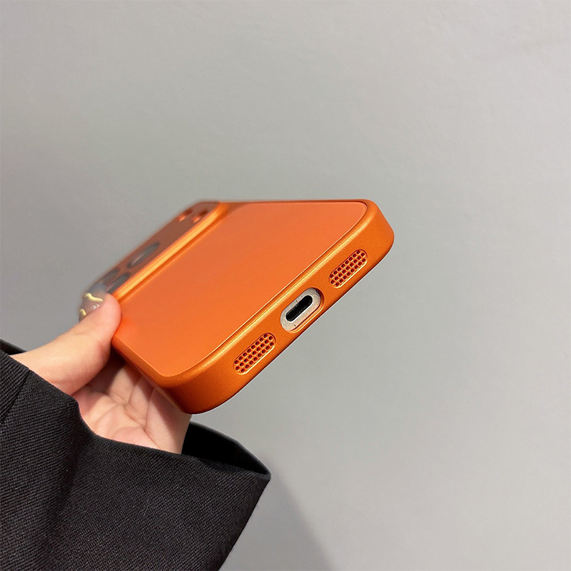 Fullt skydd tack vare ett matt, stötsäkert telefonskal