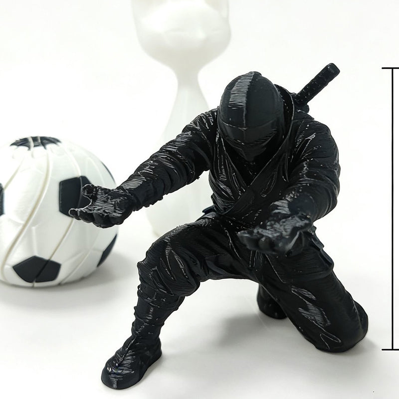 Kreativ pennhållare i form av en ninjakrigare, 3D-printad